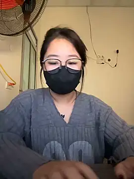 Snapshot of Jenni_nana chatting on December 16, 2024, 6:32 am Jenni nana online show from December 16, 2024, 6:32 am