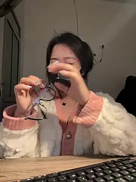 Snapshot of Jenni_nana chatting on December 20, 2024, 10:27 am Jenni nana online show from December 20, 2024, 10:27 am