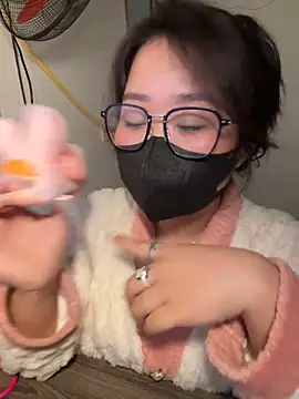 Snapshot of Jenni_nana chatting on December 21, 2024, 8:39 am Jenni nana online show from December 21, 2024, 8:39 am