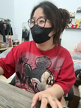 Snapshot of Jenni_nana chatting on March 19, 2025, 10:00 am Jenni nana online show from March 19, 2025, 10:00 am