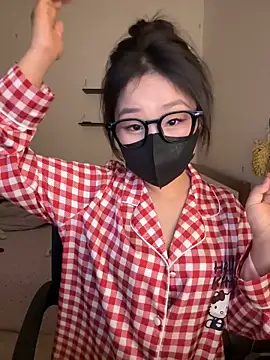 Snapshot of Jenni_nana chatting on October 13, 2025, 4:29 pm Jenni nana online show from October 13, 2025, 4:29 pm