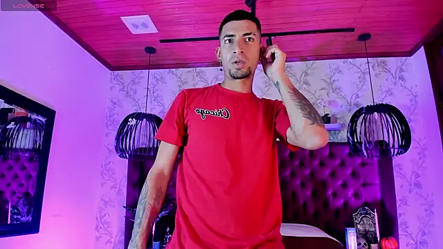 DrakeNeumann online show from November 3, 2025, 3:52 am