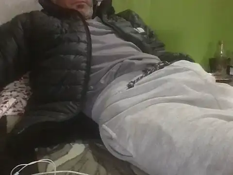 Snapshot of Bangingchick chatting on February 1, 2026, 1:20 pm Bangingchick online show from February 1, 2026, 1:20 pm