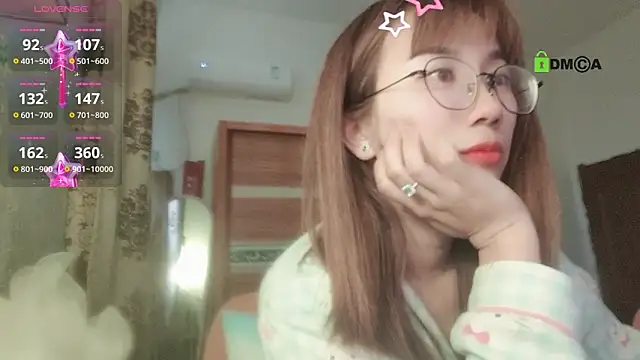 Snapshot of Lili_666 chatting on February 22, 2026, 12:45 am Lili 666 online show from February 22, 2026, 12:45 am