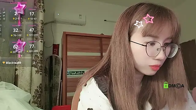 Snapshot of Lili_666 chatting on February 28, 2026, 5:47 pm Lili 666 online show from February 28, 2026, 5:47 pm