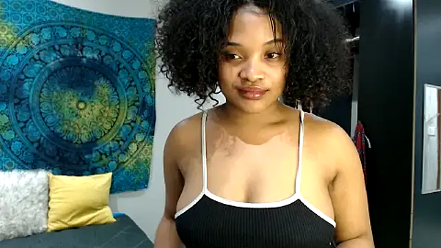 Snapshot of CREAMYCUPCAKExxx chatting on January 19, 2025, 6:10 pm CREAMYCUPCAKExxx online show from January 19, 2025, 6:10 pm