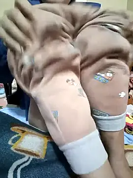 Snapshot of Hotpussy3ox chatting on March 17, 2025, 9:45 pm Hotpussy3ox online show from March 17, 2025, 9:45 pm