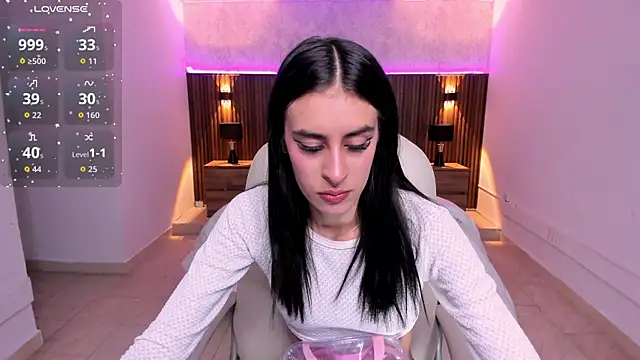 karlaa james online show from March 26, 2026, 11:16 am