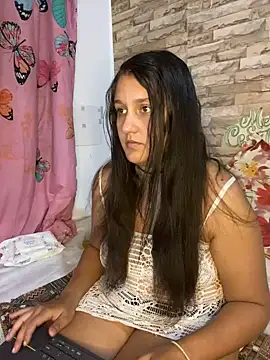 saray gomez22 online show from December 21, 2024, 3:03 am