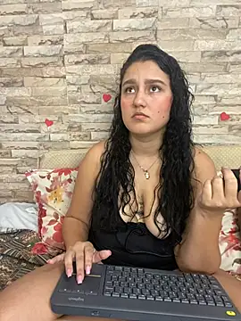 saray gomez22 online show from February 21, 2025, 1:55 am