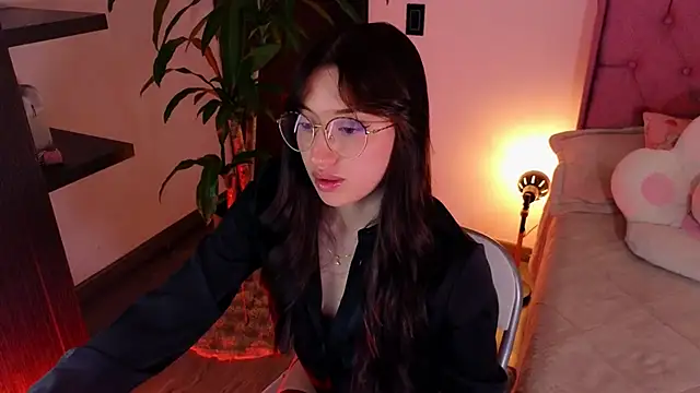 eimy22 online show from January 25, 2025, 2:04 am