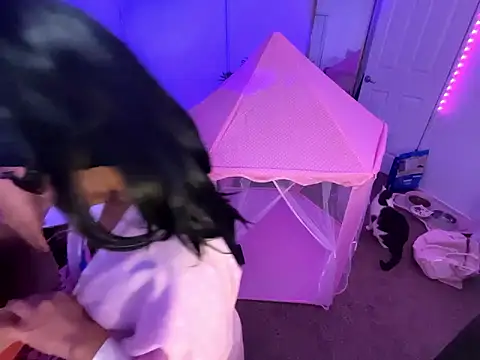 Snapshot of Onlypawzz chatting on March 12, 2026, 3:23 am Onlypawzz online show from March 12, 2026, 3:23 am