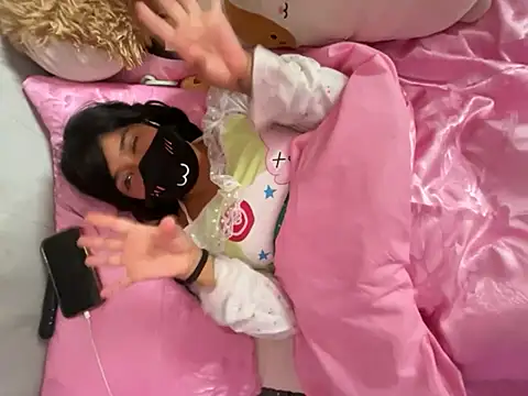 Snapshot of Onlypawzz chatting on March 24, 2026, 4:23 pm Onlypawzz online show from March 24, 2026, 4:23 pm