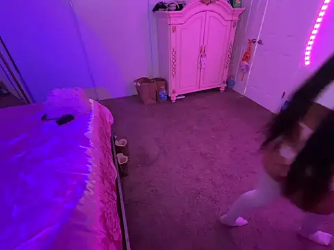 Snapshot of Onlypawzz chatting on March 27, 2026, 2:17 am Onlypawzz online show from March 27, 2026, 2:17 am