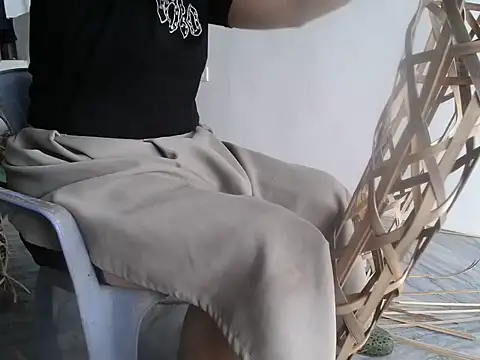 Snapshot of nolame18xxx chatting on October 22, 2025, 2:45 am nolame18xxx online show from October 22, 2025, 2:45 am