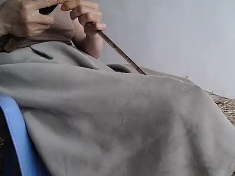 nolame18xxx online show from April 1, 2026, 9:43 am