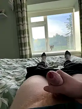 boholad8 online show from October 24, 2025, 3:08 pm