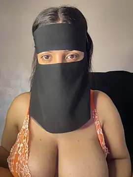 Snapshot of Narimane_maroc chatting on June 12, 2026, 2:32 am Narimane maroc online show from June 12, 2026, 2:32 am
