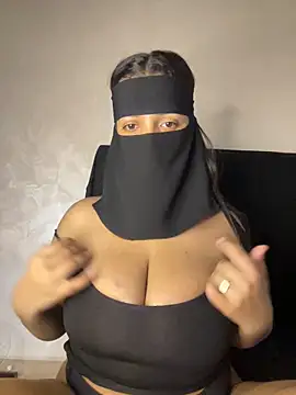 Snapshot of Narimane_maroc chatting on June 20, 2026, 1:52 am Narimane maroc online show from June 20, 2026, 1:52 am