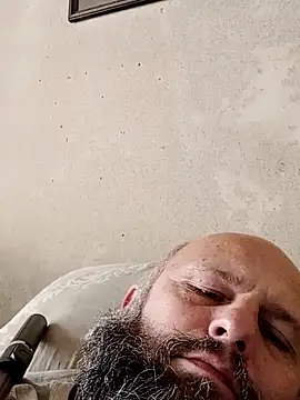 Snapshot of AlexandruCsaba chatting on November 11, 2025, 9:09 am AlexandruCsaba online show from November 11, 2025, 9:09 am