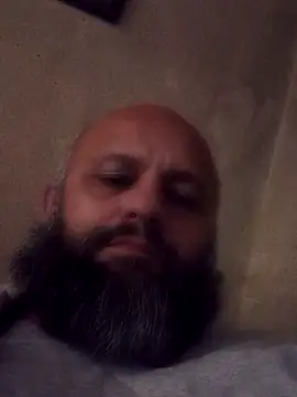 Snapshot of AlexandruCsaba chatting on November 14, 2025, 9:30 am AlexandruCsaba online show from November 14, 2025, 9:30 am