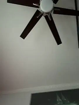 Hornyblond Bella online show from March 18, 2026, 4:54 pm