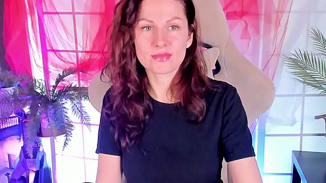 April o Nill online show from November 21, 2025, 6:17 pm