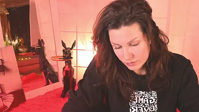 April o Nill online show from December 18, 2025, 4:46 pm