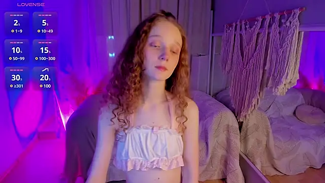  Rose Charming  online show from December 15, 2024, 9:42 pm