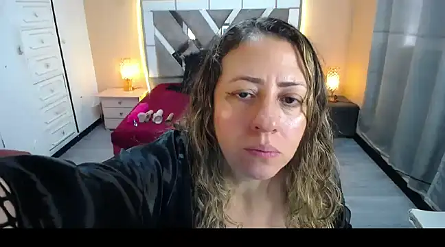 miss hanna07 online show from March 17, 2025, 1:08 pm