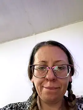 miss hanna07 online show from September 14, 2025, 1:16 am