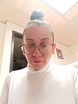 Snapshot of miss_hanna07 chatting on February 2, 2026, 5:11 pm miss hanna07 online show from February 2, 2026, 5:11 pm