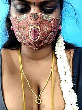 Snapshot of mayaa2u chatting on May 26, 2026, 9:00 pm mayaa2u online show from May 26, 2026, 9:00 pm