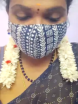 Snapshot of malliga98 chatting on February 10, 2026, 6:12 pm malliga98 online show from February 10, 2026, 6:12 pm