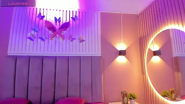 diosa cristal online show from February 12, 2025, 3:29 am