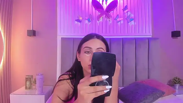 diosa cristal online show from September 23, 2025, 3:31 am