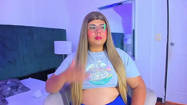 Snapshot of Tom_Silver__ chatting on February 5, 2025, 6:37 pm Tom Silver online show from February 5, 2025, 6:37 pm