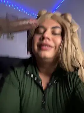 Snapshot of Tom_Silver__ chatting on September 23, 2025, 7:33 am Tom Silver online show from September 23, 2025, 7:33 am