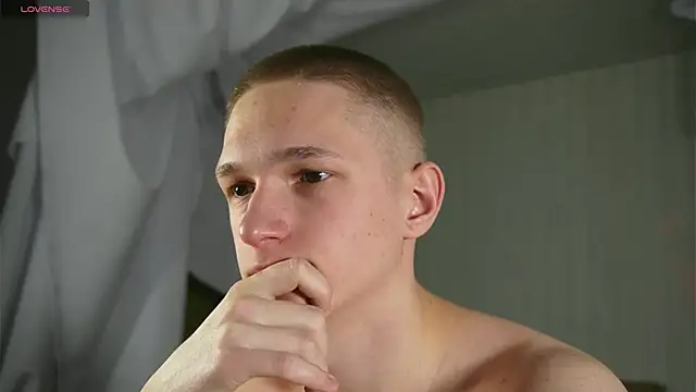 dustyn fox online show from February 16, 2025, 3:27 pm