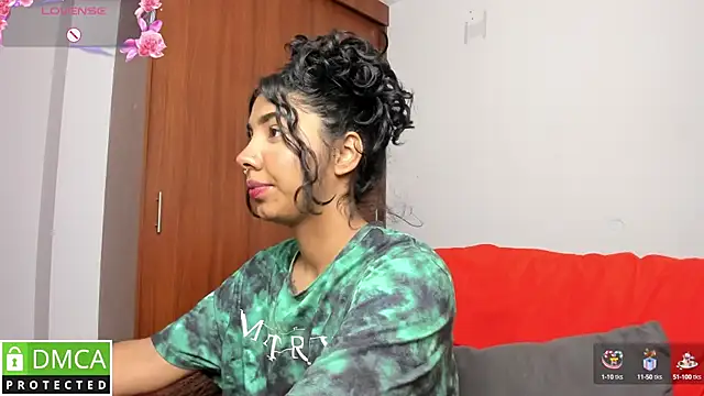 Snapshot of jasmine_bunny_ chatting on February 16, 2025, 8:44 pm jasmine bunny  online show from February 16, 2025, 8:44 pm