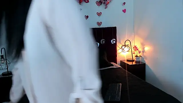 Anthonelaa   online show from February 11, 2026, 7:19 pm