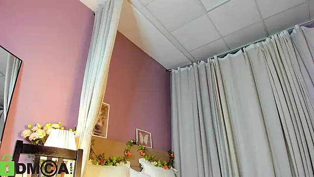 Dearly Emily online show from November 17, 2025, 5:30 pm