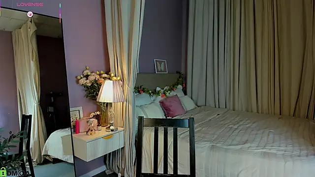 Dearly Emily online show from April 10, 2026, 5:28 pm