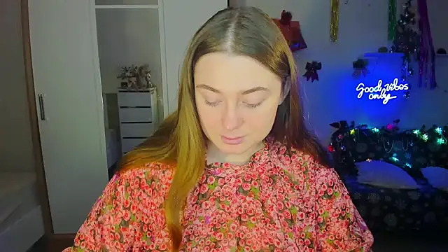 Demure Smile online show from December 8, 2024, 4:14 am