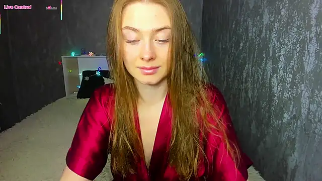 Demure Smile online show from September 28, 2025, 5:57 am