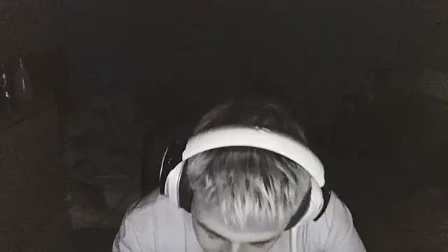 Nenejoven16- online show from March 5, 2025, 1:52 am