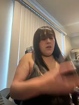 ThicBunz online show from February 21, 2025, 4:48 pm