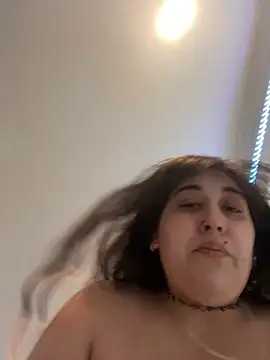 ThicBunz online show from March 22, 2025, 1:19 pm