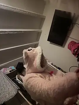 Khalyk G online show from November 25, 2025, 8:36 am