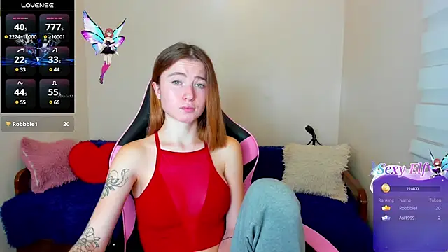 Snapshot of Luxuryalma chatting on December 15, 2024, 9:24 am Luxuryalma online show from December 15, 2024, 9:24 am